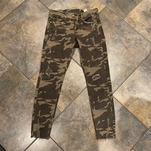 camo ZARA jeans